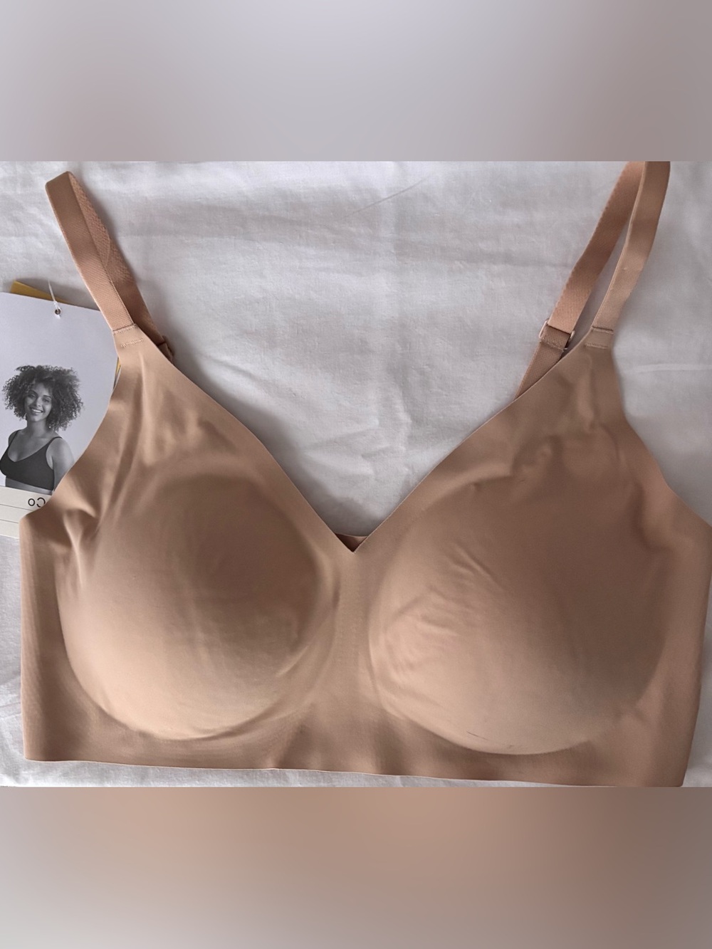 True & Co. Smooth Nude Seamless Wireless Bralette